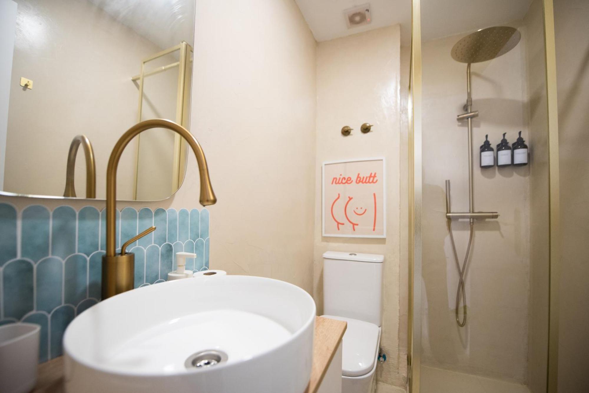 Apartamento Centrico La Merced - Free Parking & Free Gym Málaga Extérieur photo