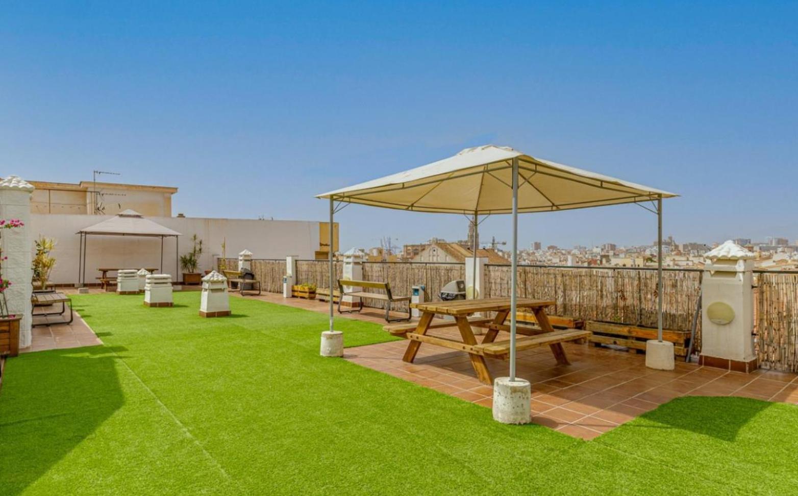 Apartamento Centrico La Merced - Free Parking & Free Gym Málaga Extérieur photo